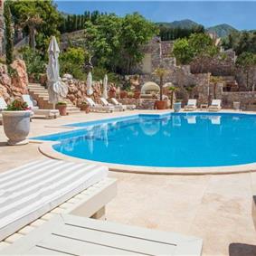 11 bedroom seafront villa with infinity pool near Budvar, sleeps 22